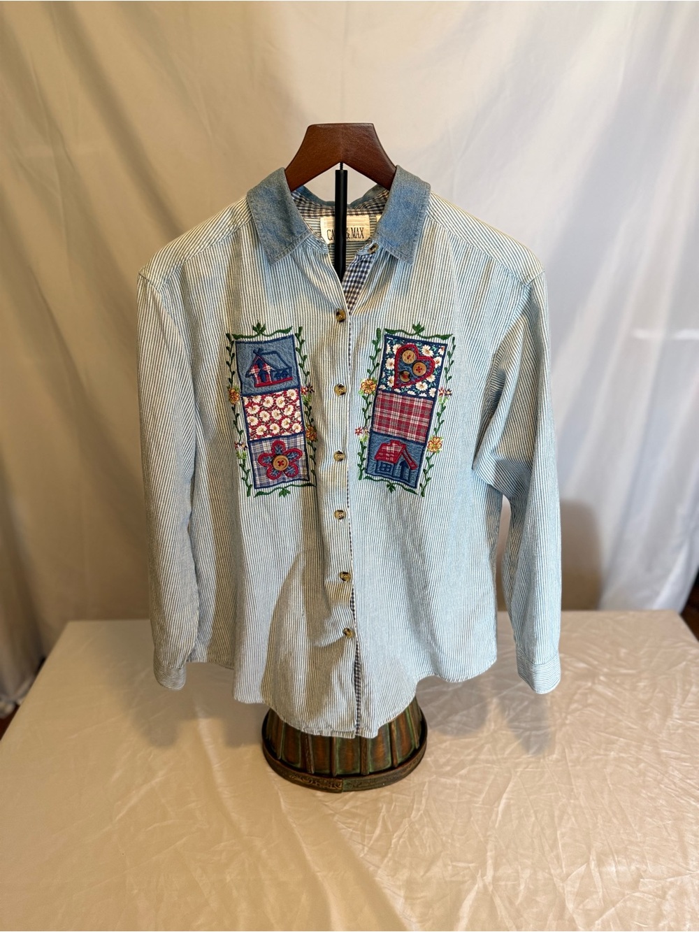 Vintage 90s Light Blue Embroidered Patchwork Button-Down ShirtSize Medium (01)
